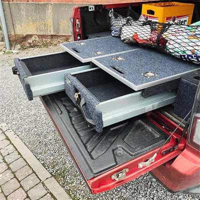 Kotak Alat Tempat Tidur dengan Laci